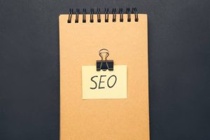 آموزش کامل بازاریابی آنلاین: 11 مورد کلیدی، سوالات متداول و راهنمای جامع